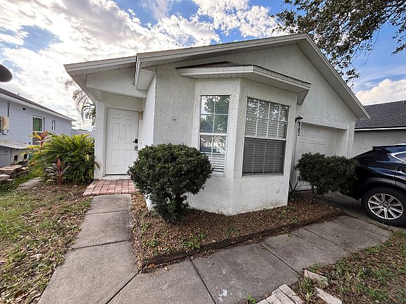 2nd image of 882 Vista Palma Way