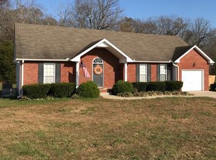 104 Sherrolyn Ct, Burns, TN 37029