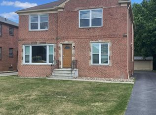 2447 Warrensville Center Rd #1, Cleveland, OH 44118