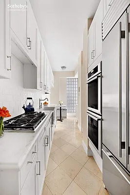 Sold by Sotheby's International Realty | media 4