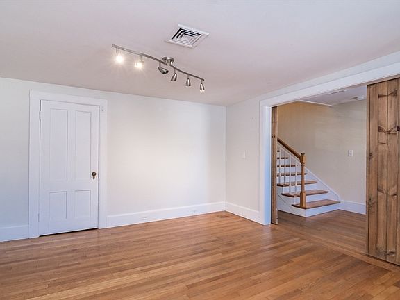 5th image of 21 Lyman Rd #B