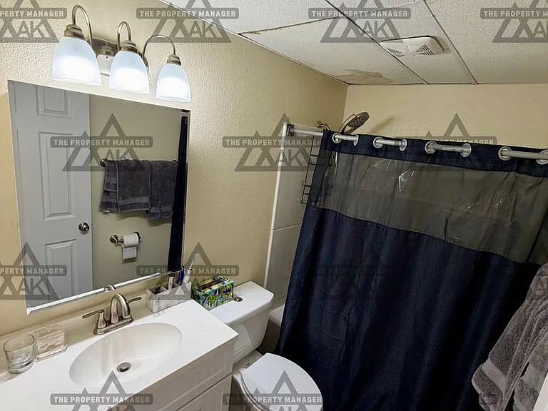 1600 Market St — Photo 17