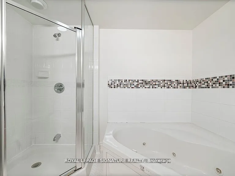 1 Rean Dr #Townhouse 9 — Photo 20