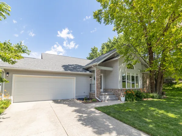 2416 E Hickory Blvd, Greenfield, IN 46140