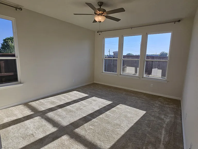 2038 Celebration Ln — Photo 9