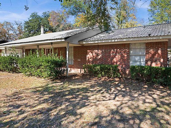 3rd image of 205 La Jodepa St