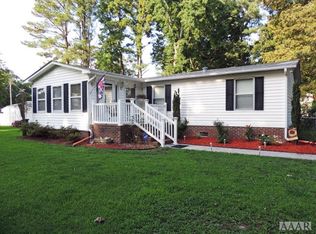 153 Wedgewood Dr, Moyock, NC 27958