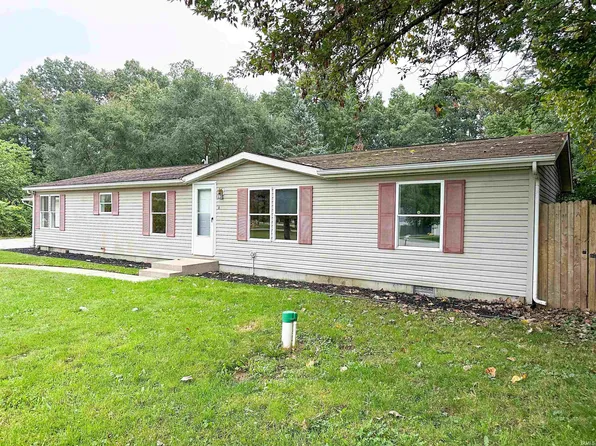 53836 Sunwood Dr, Granger, IN 46530