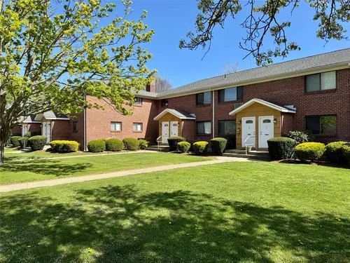 62 Hiddink St Photo 1
