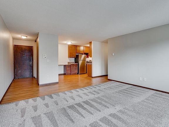4th image of 2121 Garfield Ave #F5c93581f