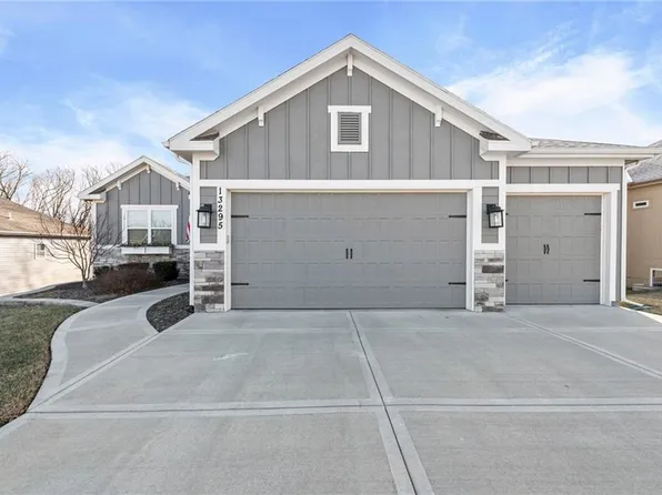 13295 N Silver Ridge Dr, Platte City, MO 64079