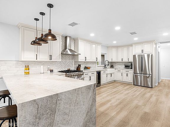 4th image of 9839 Pomering Rd