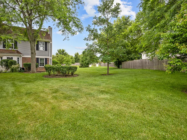 164 White Branch Ct — Photo 25