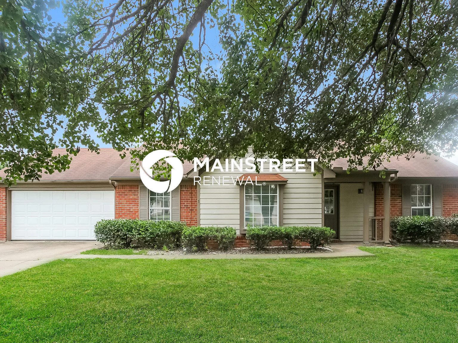 7084 Windsor Dr — Photo 1