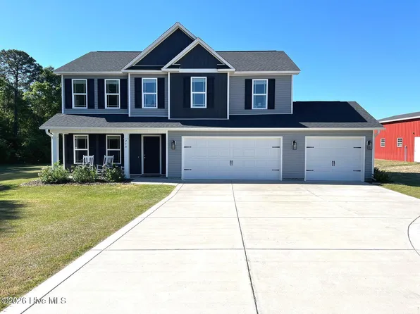 256 Crupper Ln, Raeford, NC 28376