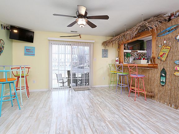 2nd image of 126 Acorn Dr