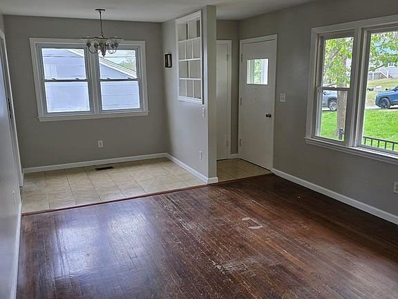 5th image of 2600 Parnell Rd