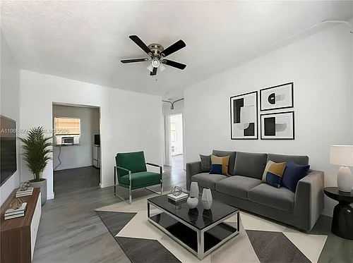 1117 NW 3rd Ave #11 Photo 1