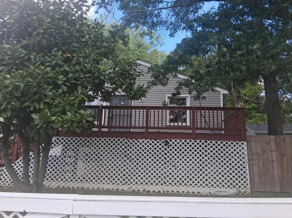 203 69th St, Capitol Heights, MD 20743
