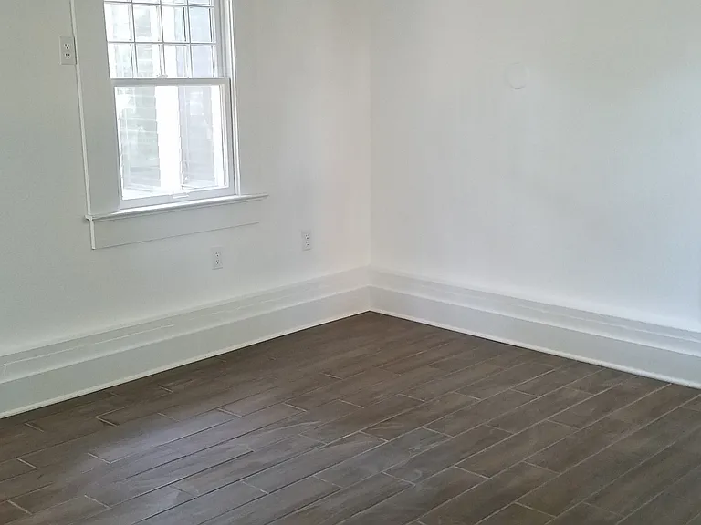 520 Avery Ave — Photo 4