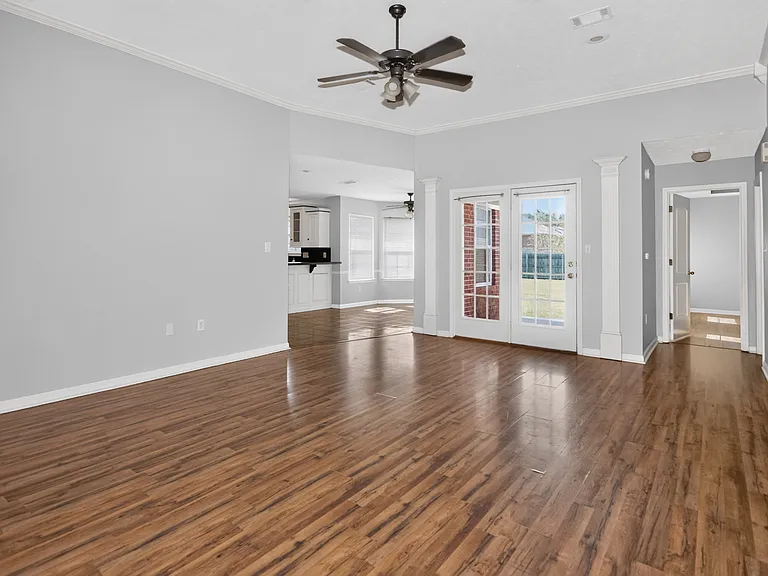 2205 Landover Trl — Photo 5