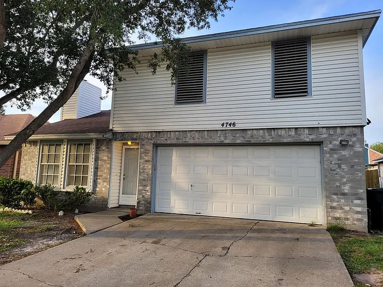 4746 Willowick Dr — Photo 13