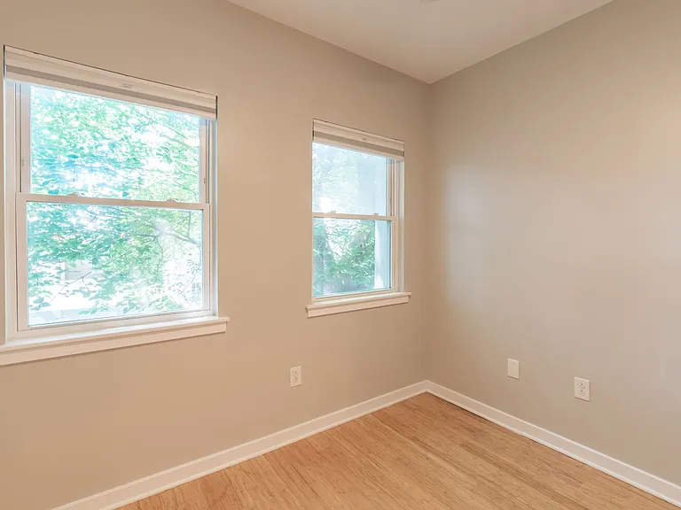 2208 Montrose St — Photo 16