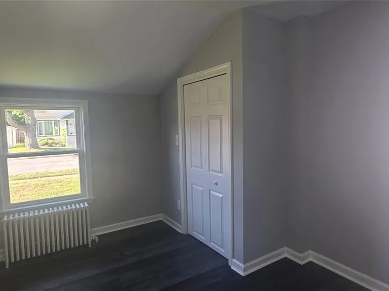 11 Euclid Ave #LEFT — Photo 18