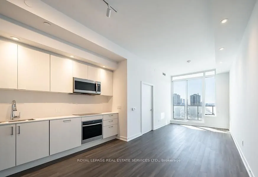 3 bed, $3,200 — Photo 4