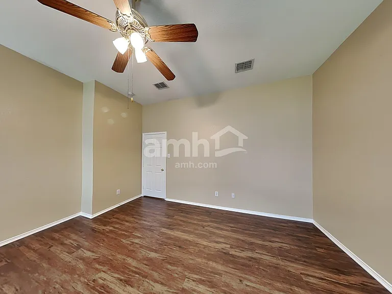 11809 Bobcat Dr — Photo 8