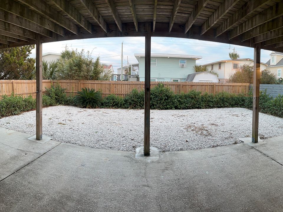 1st image of 834B Tarpon Ave #B
