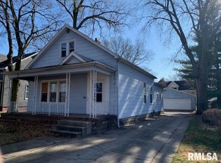 706 Hillyer St, Pekin, IL
