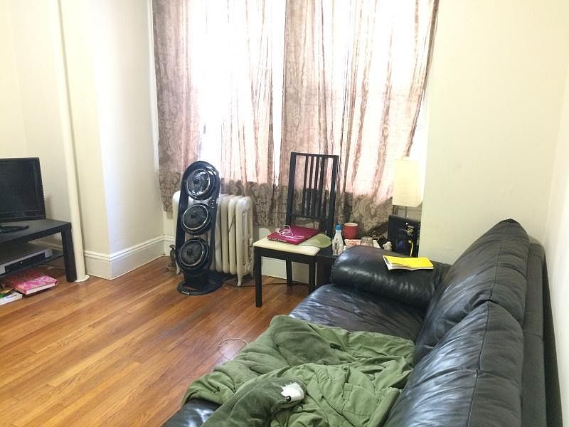 2nd image of 1205 Boylston St #26