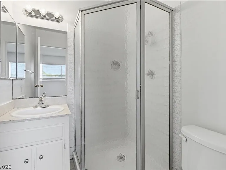 210 Greenbriar Townhouse Way — Photo 12