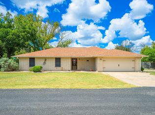 148 Fawn Valley Ln, Kerrville, TX 78028