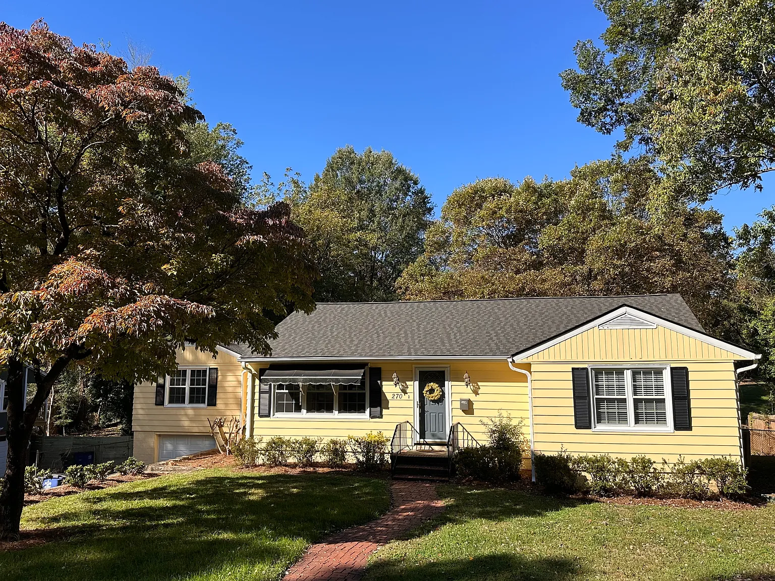 3 bed, 1977 sqft, $2,925 — Photo 2