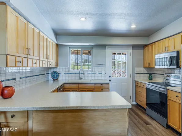 3352 E Fort Lowell Rd, Tucson, AZ 85716