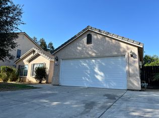 2632 E Hillview Ave, Fresno, CA 93720