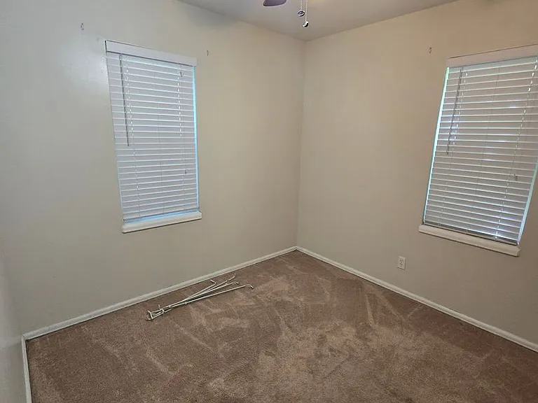 2320 SW Valley Brook Ln — Photo 5