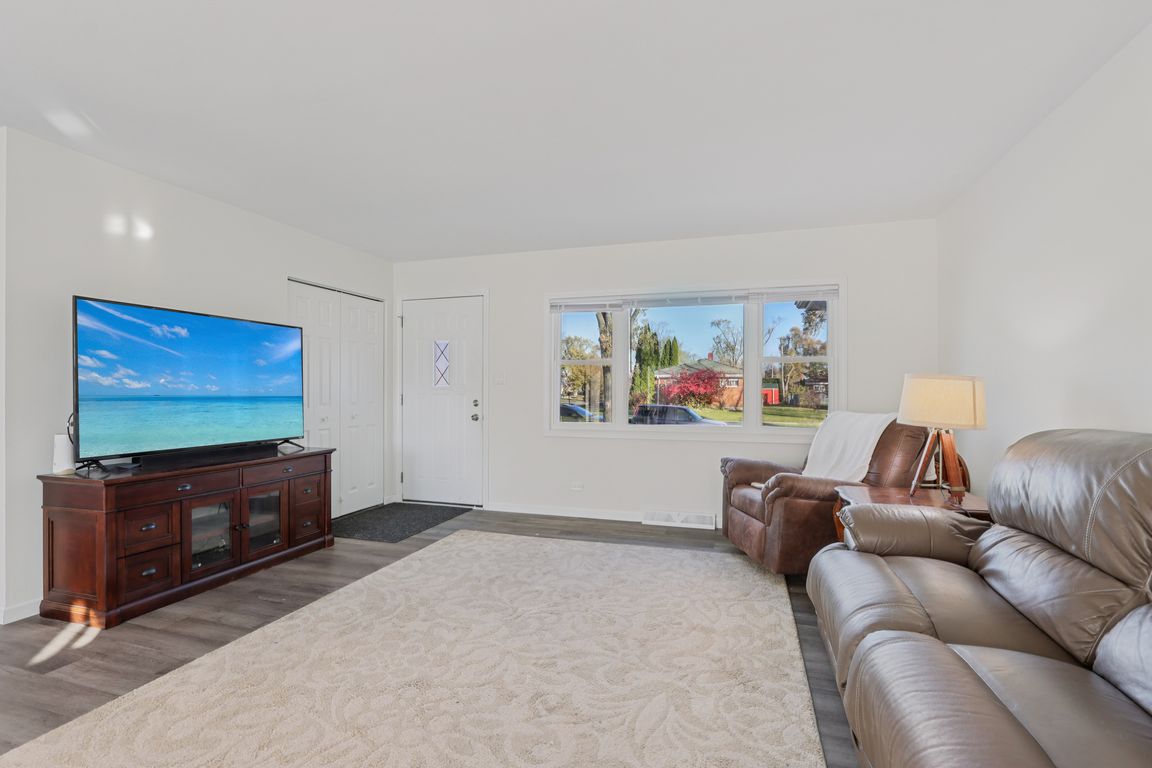 next background image