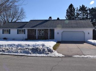 1356 Settlers Row, Green Bay, WI 54313