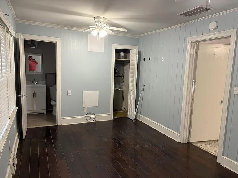 Baster Bedroom