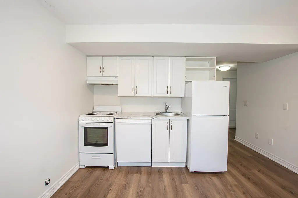 36 Viger Drive - B — Photo 4