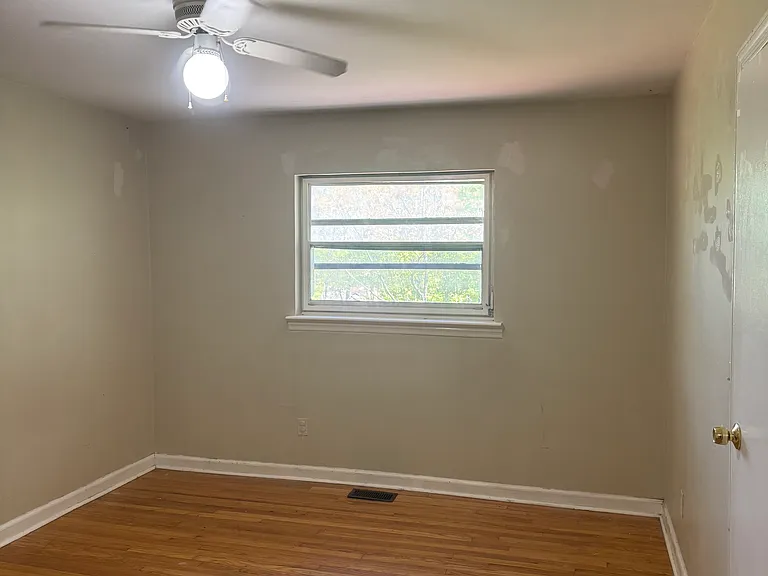 3321 Parker Ln — Photo 8