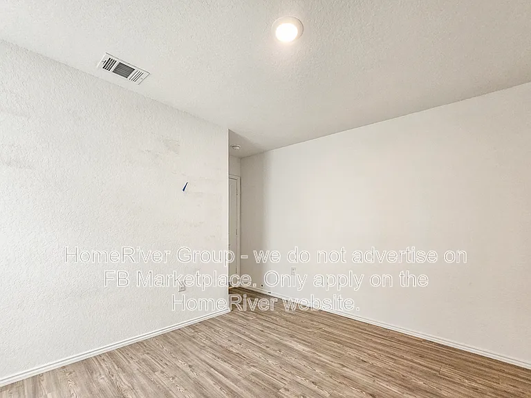 934 Cook Bnd — Photo 11