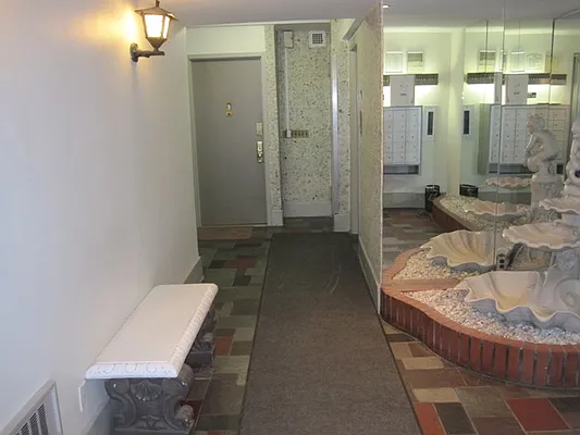 Rented by Eric Goodman Realty Corp | media 19