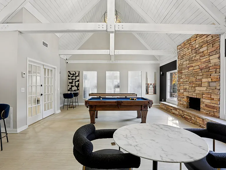 The Grove Brentwood — Photo 18