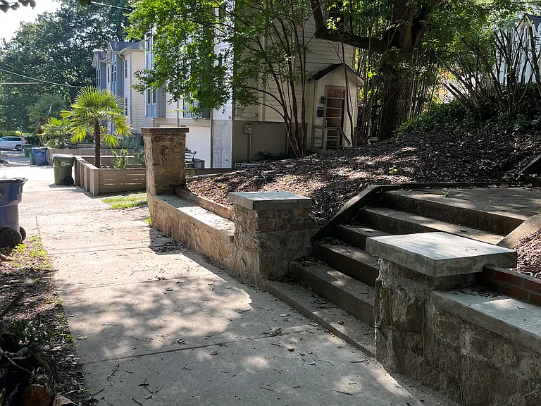 744 Saint Charles Ave NE #B — Photo 22