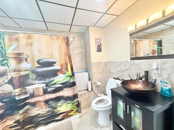 69 Humphrey Avenue image 18 of 41