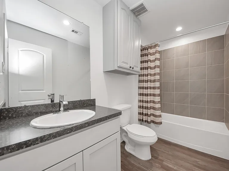 5611 Simcrest Grove Dr — Photo 18